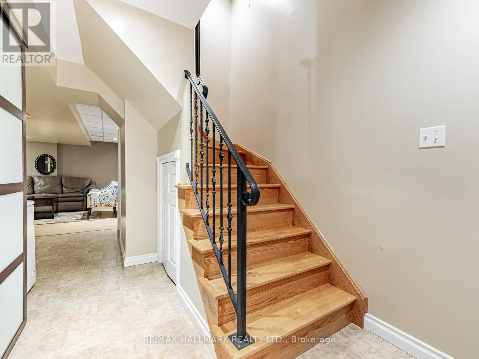 52 MISTLEFLOWER COURT