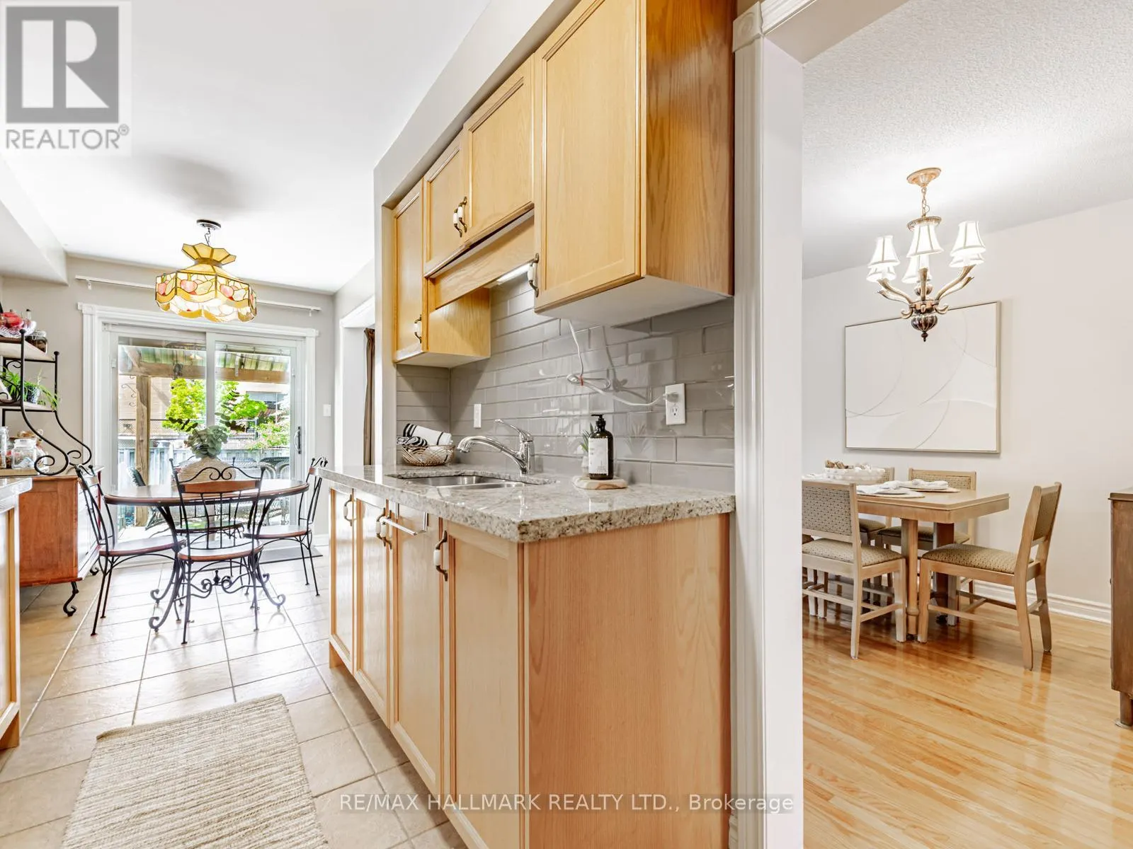 52 MISTLEFLOWER COURT