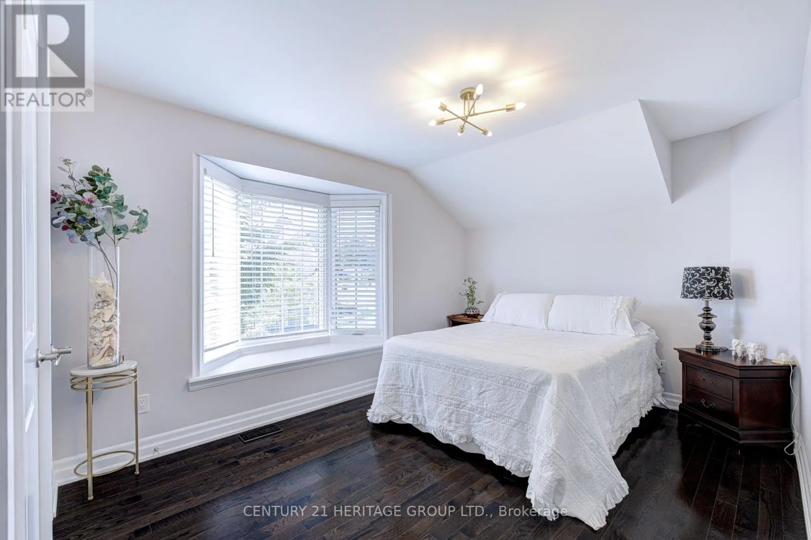 57 ROBERT BERRY CRESCENT