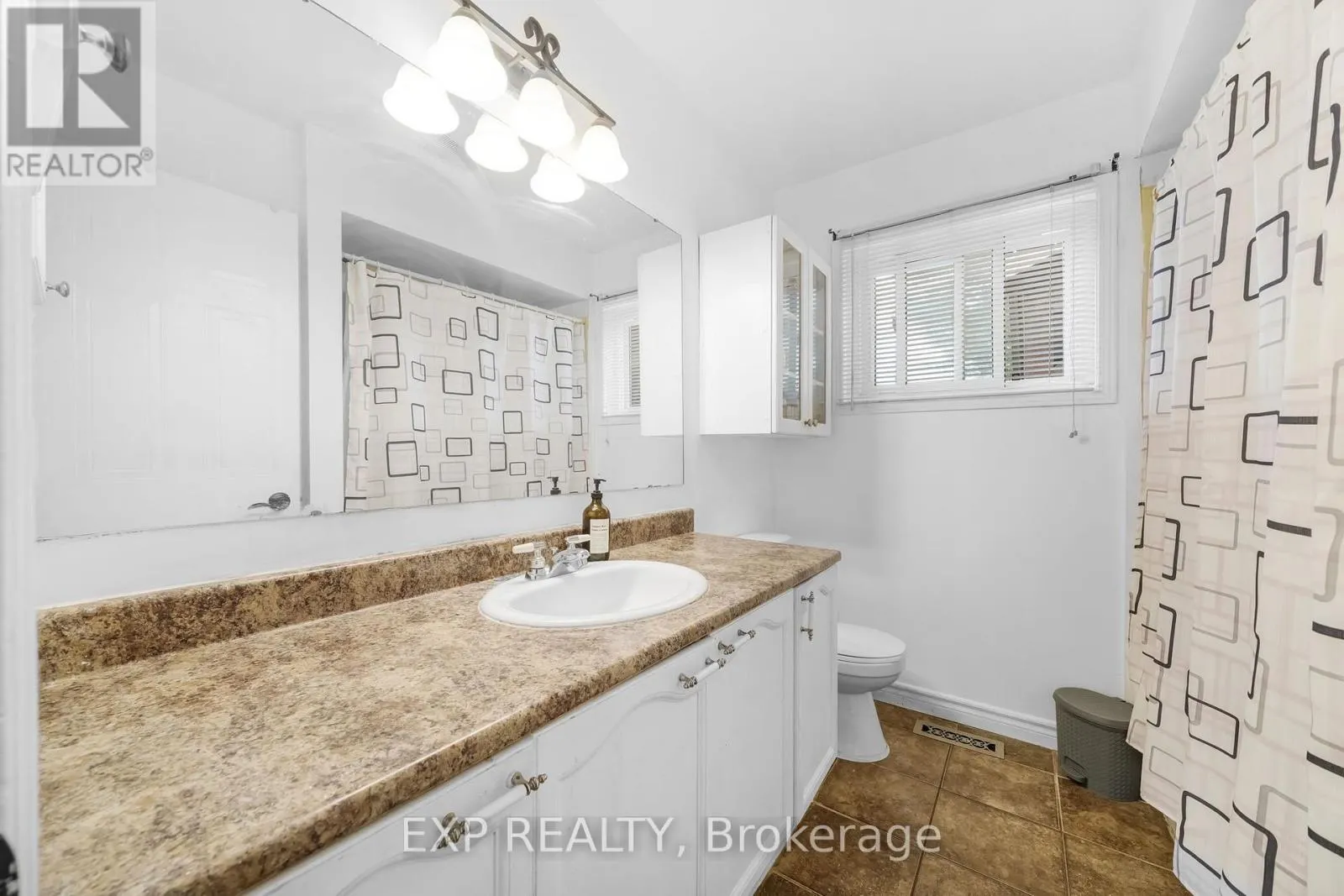 79 MCCARTHY CRESCENT