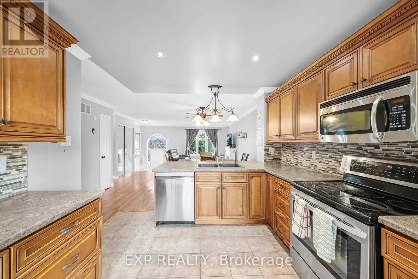 79 MCCARTHY CRESCENT