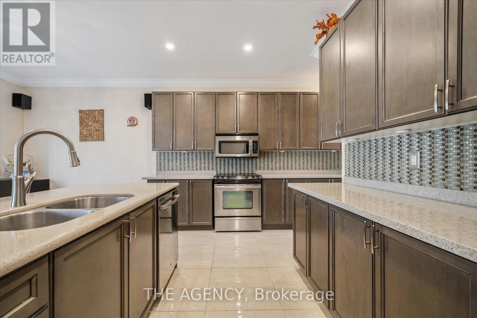 32 TIMNA CRESCENT