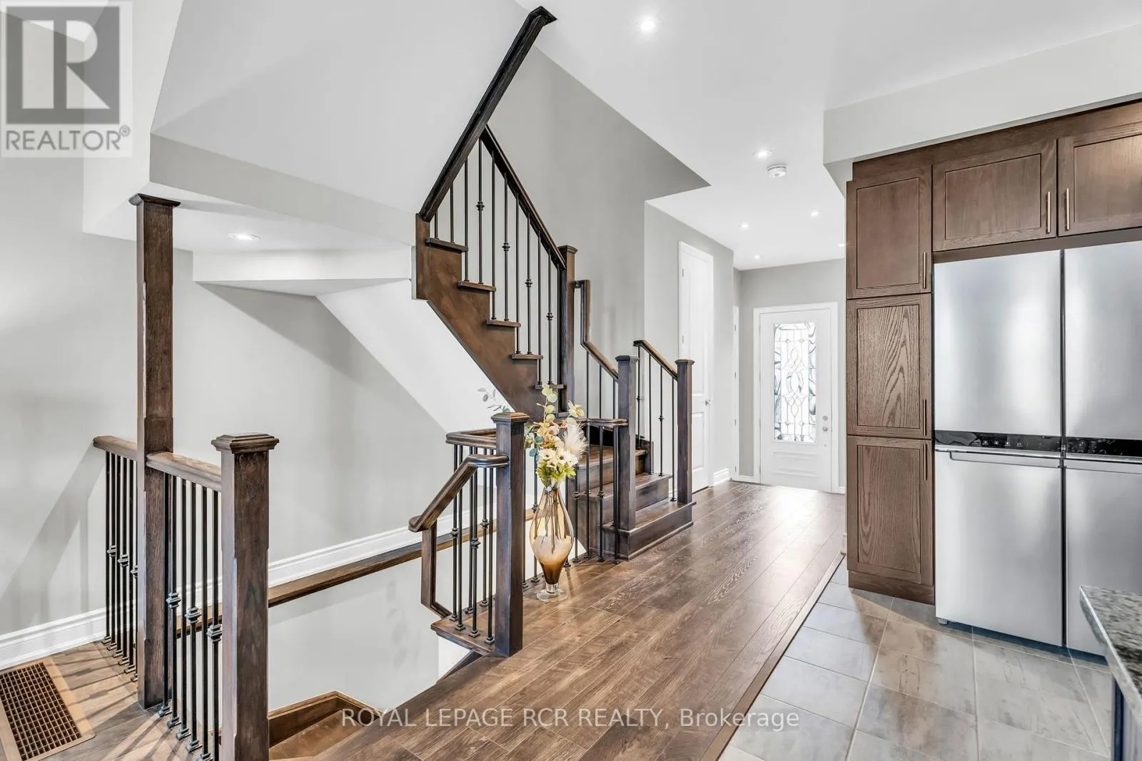 215 WALKER BOULEVARD