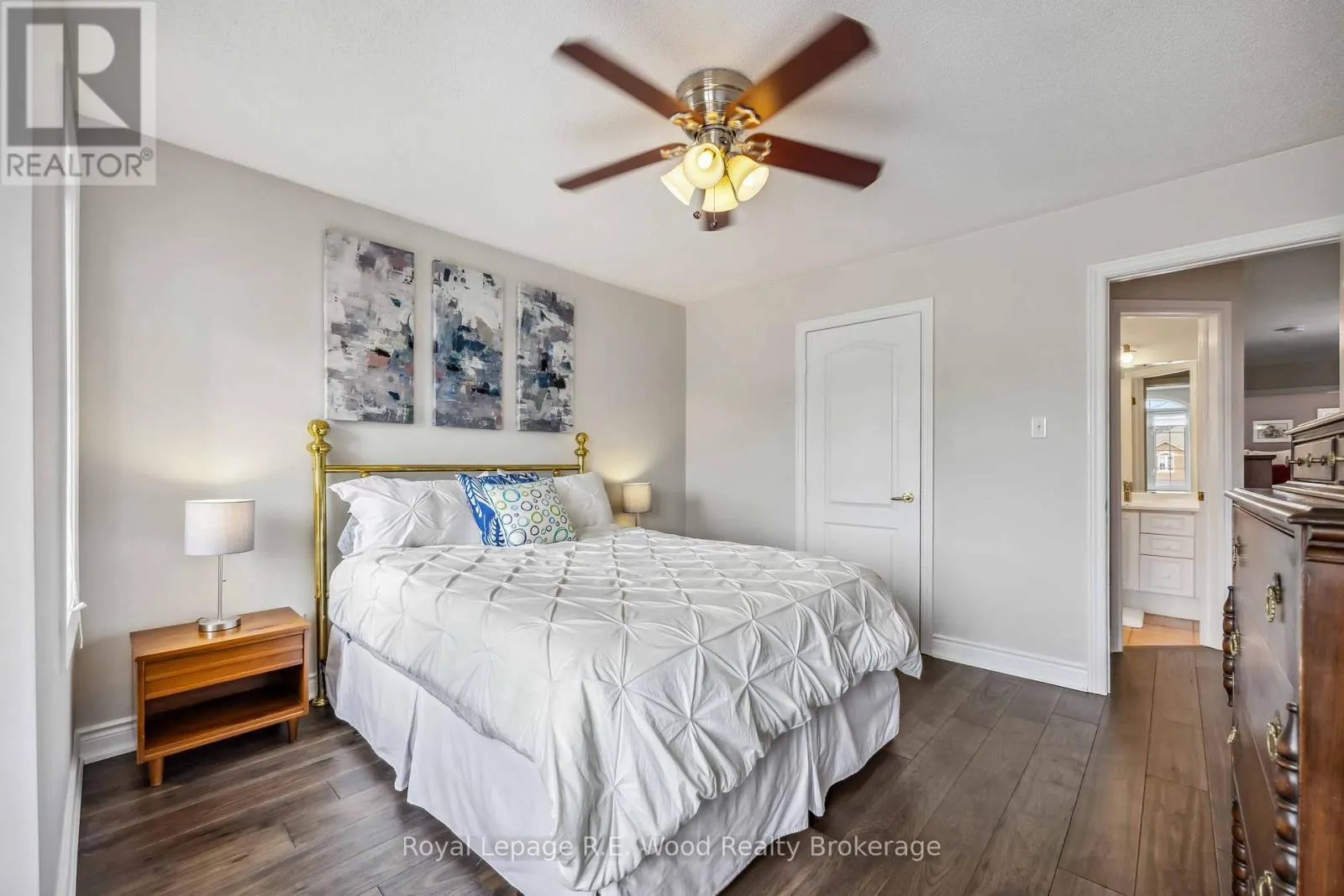 3 LORWOOD COURT