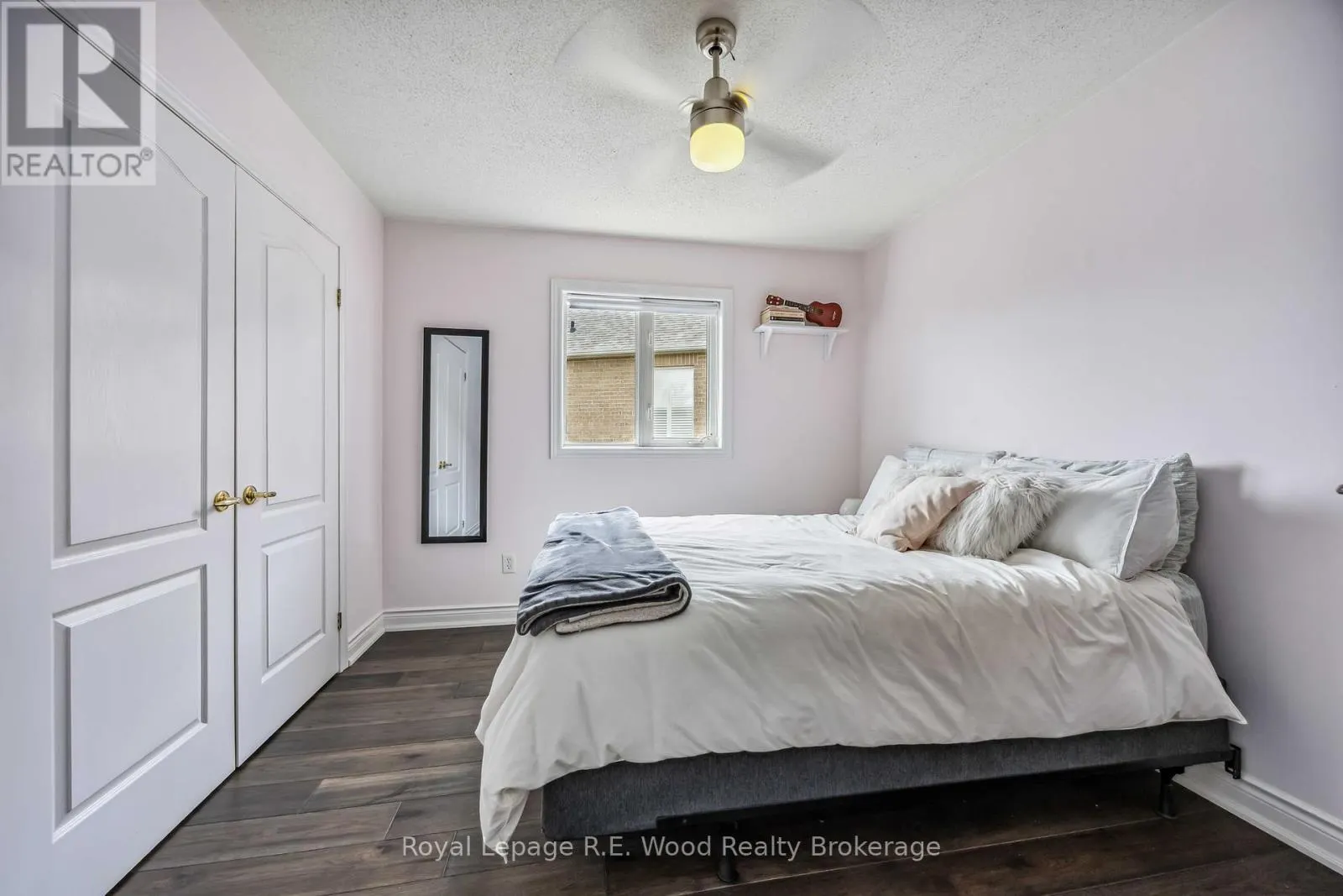 3 LORWOOD COURT
