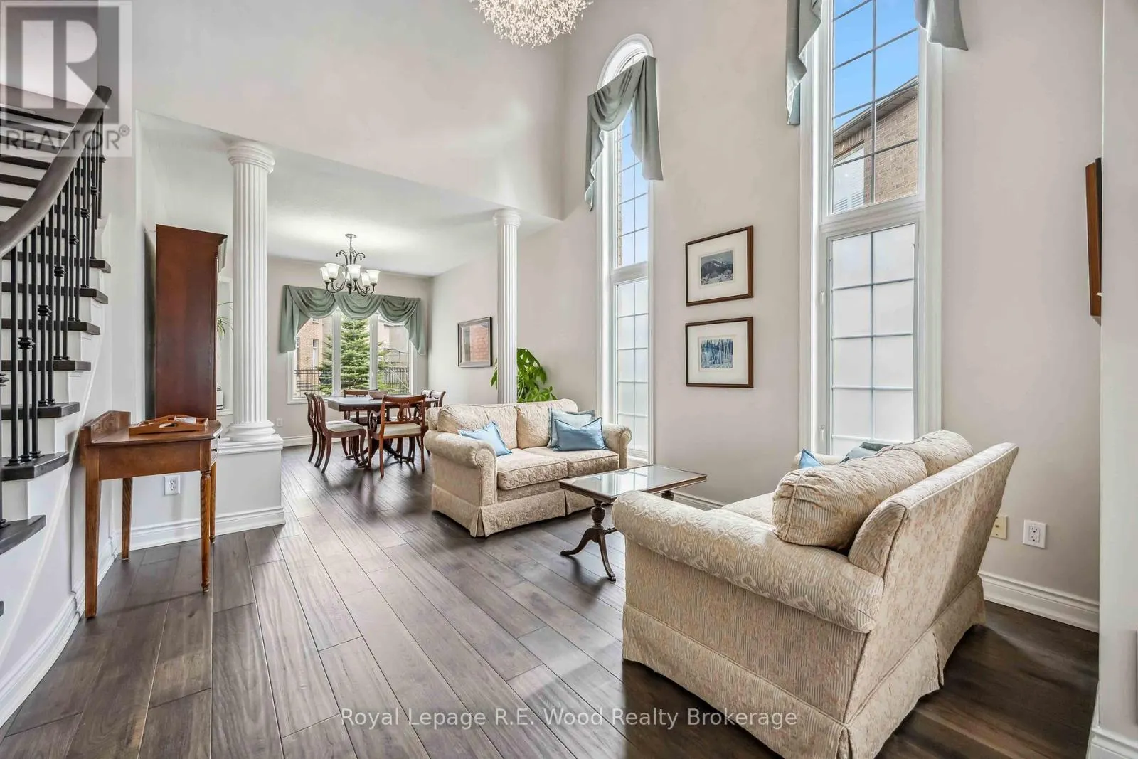 3 LORWOOD COURT