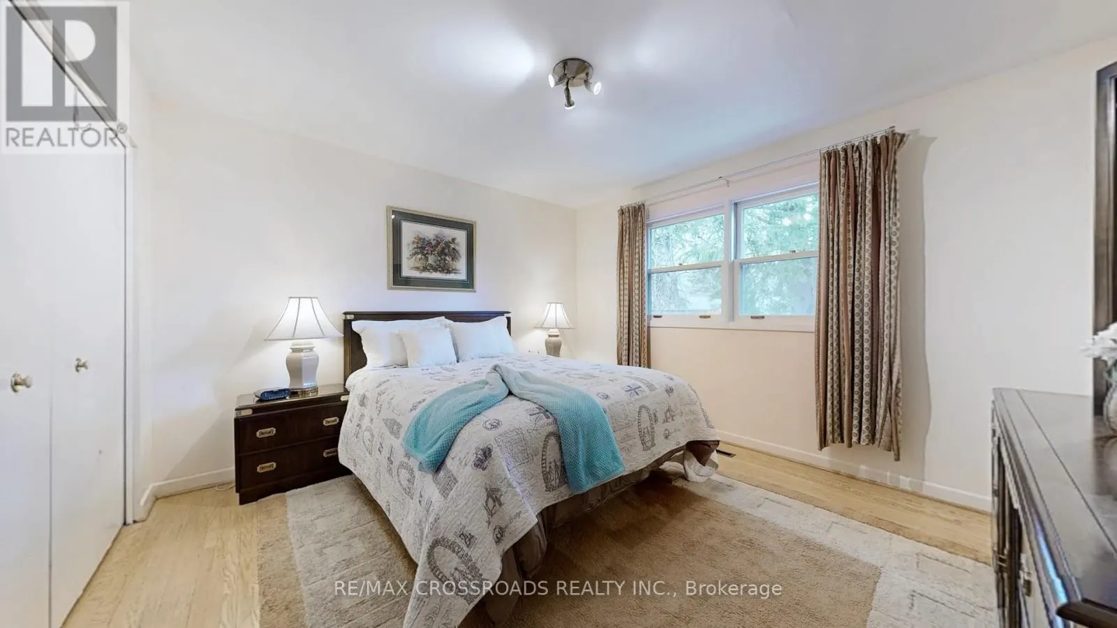 14 BRIGHTBAY CRESCENT