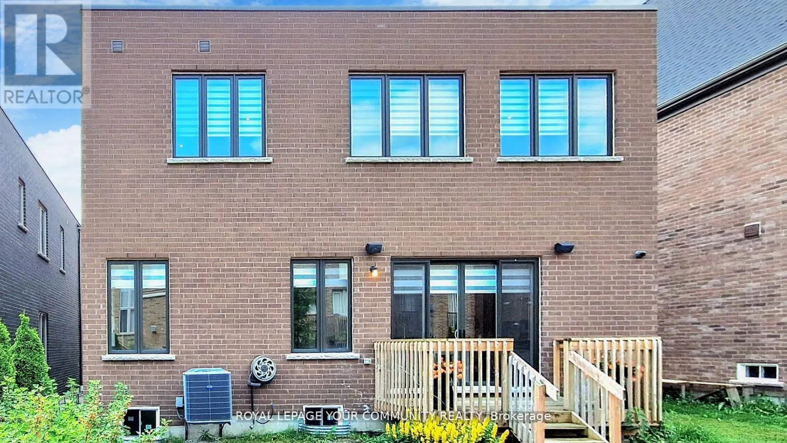 32 CONGER STREET