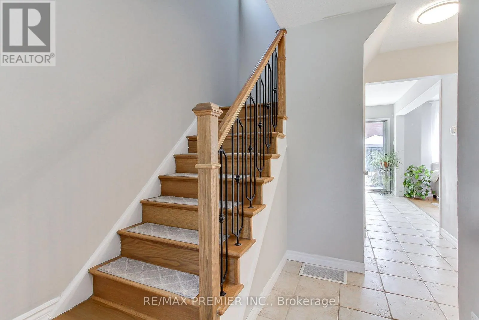 90 COVENT CRESCENT