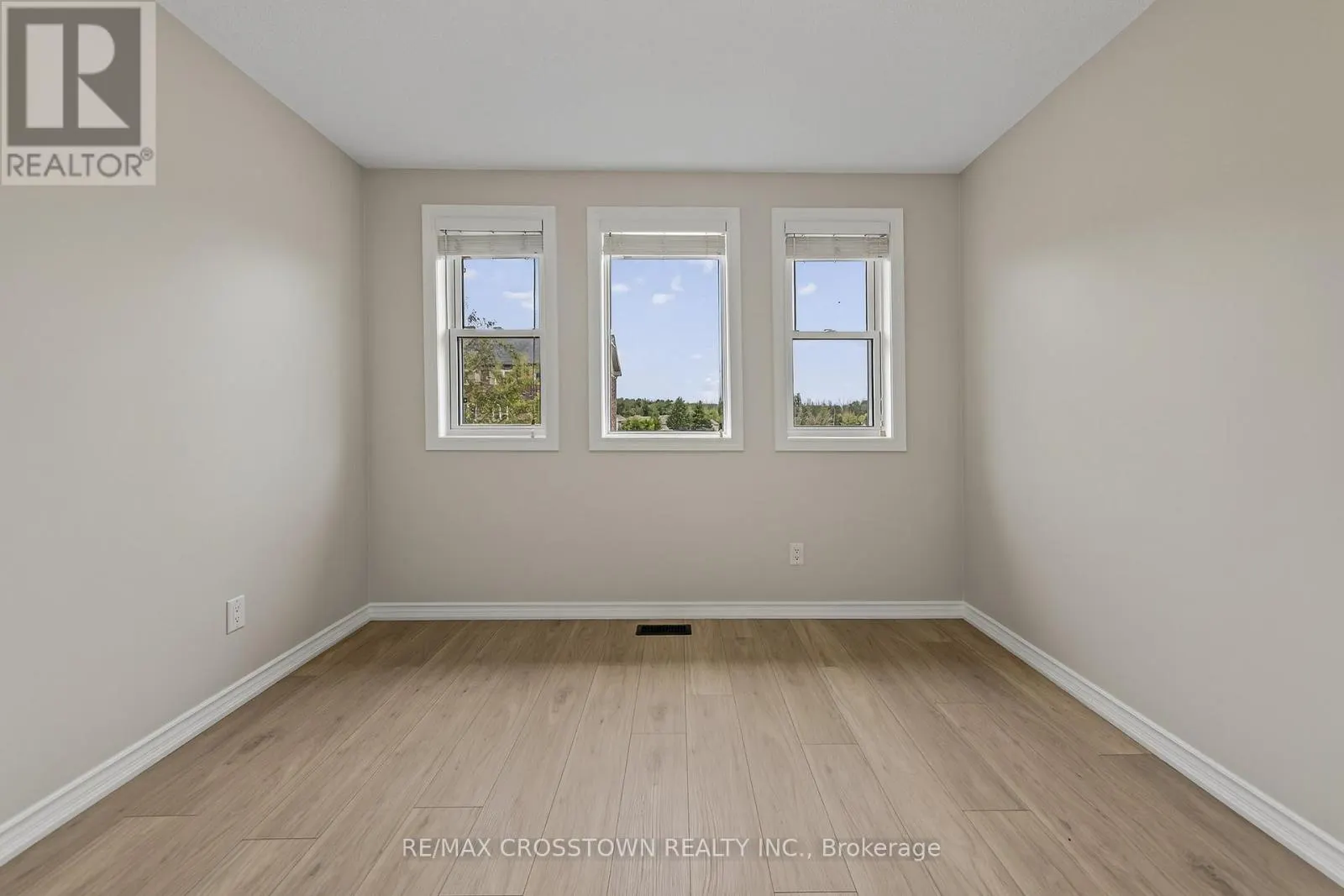 1271 HURON COURT