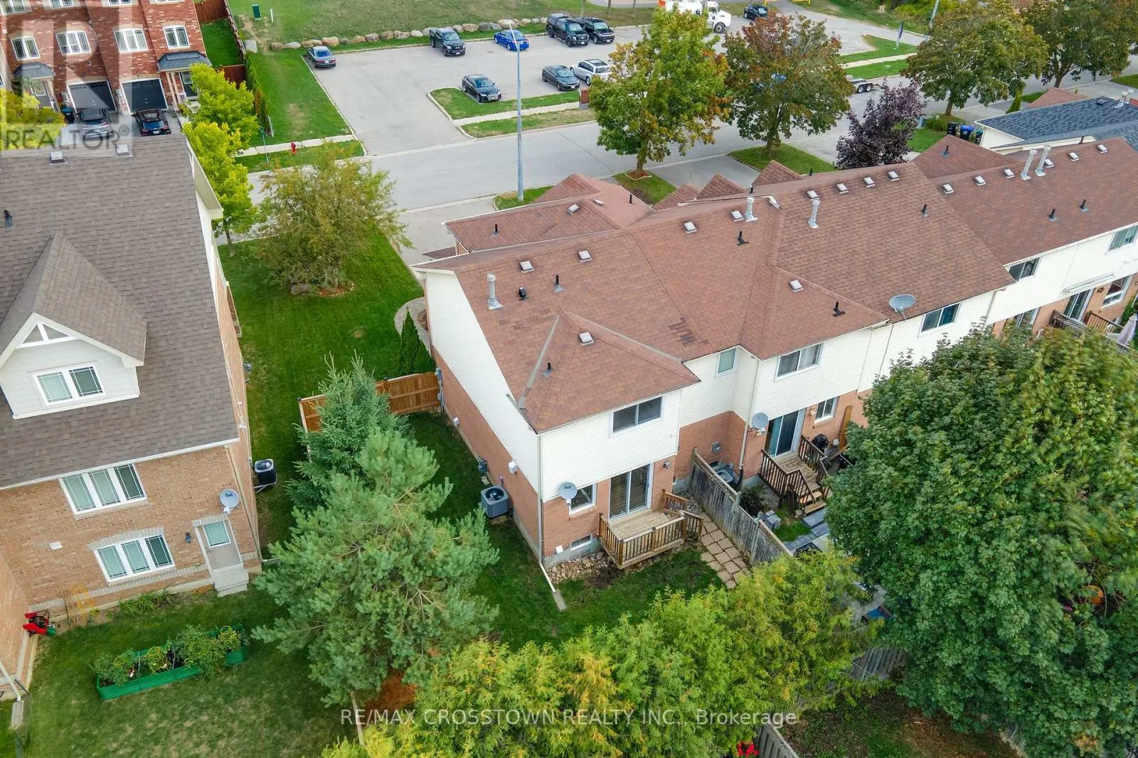 1271 HURON COURT
