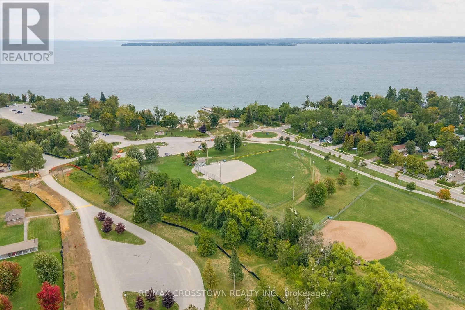1271 HURON COURT