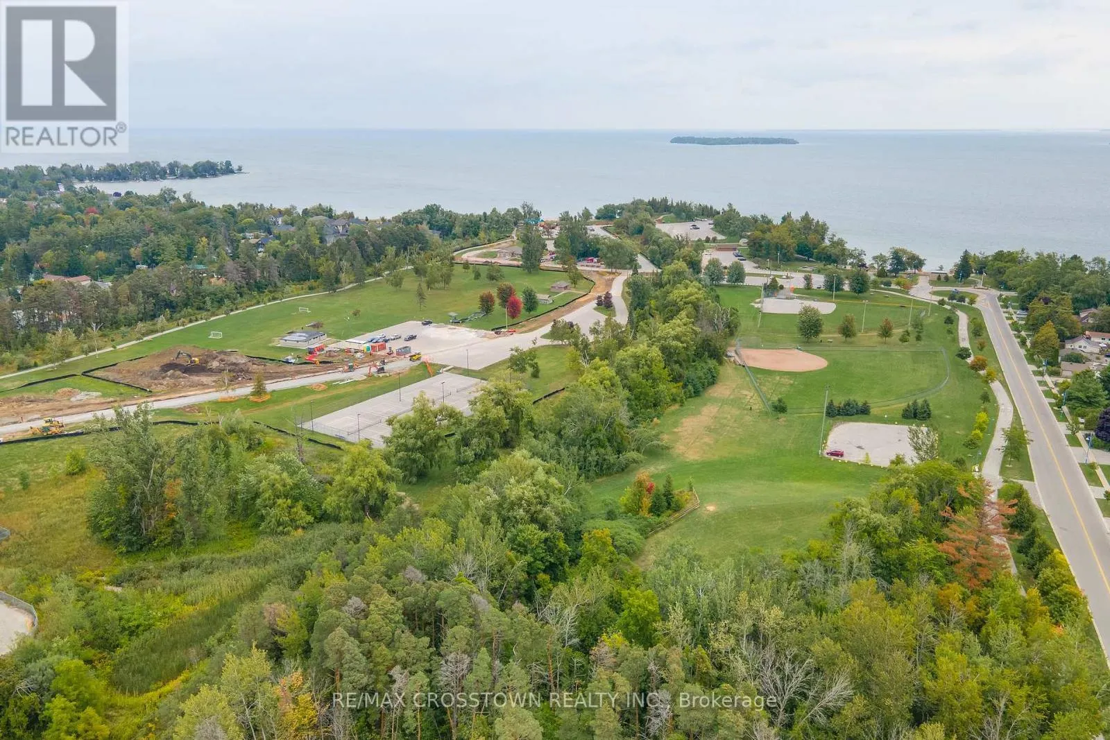 1271 HURON COURT