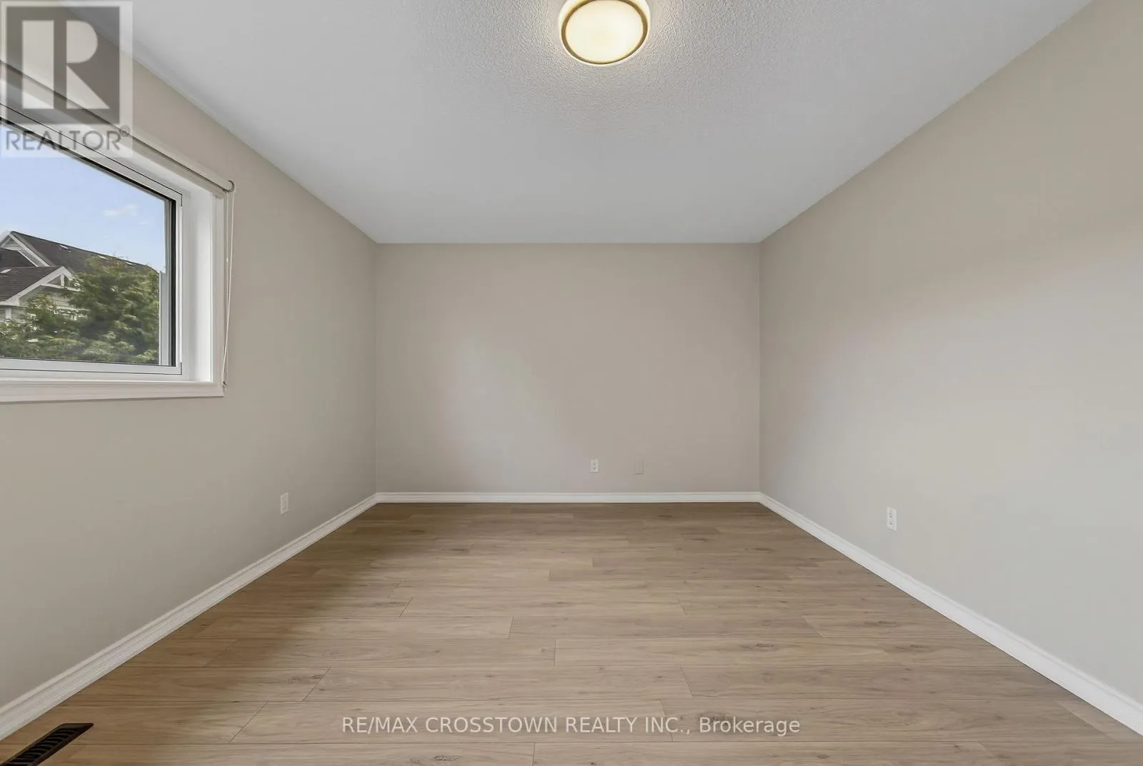 1271 HURON COURT