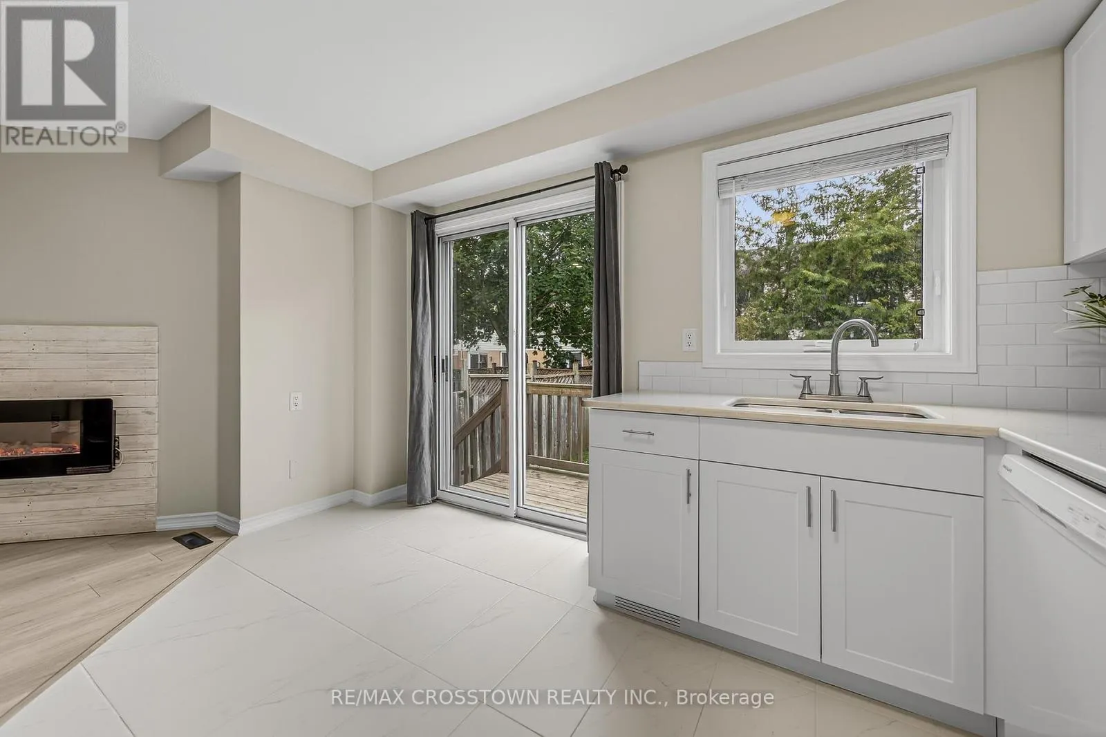 1271 HURON COURT