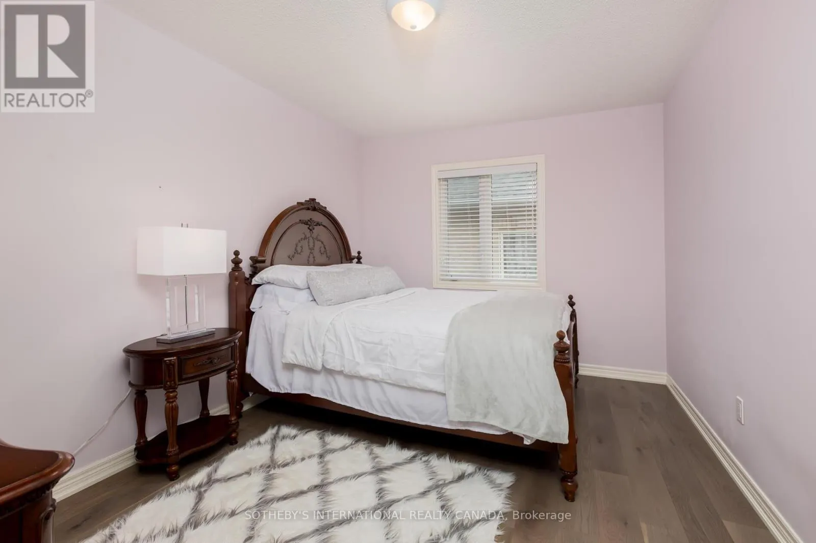 16 SAINT CLARE BOULEVARD