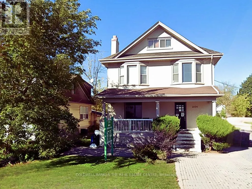 MAIN - RM 2 - 2174 MAJOR MACKENZIE DRIVE W