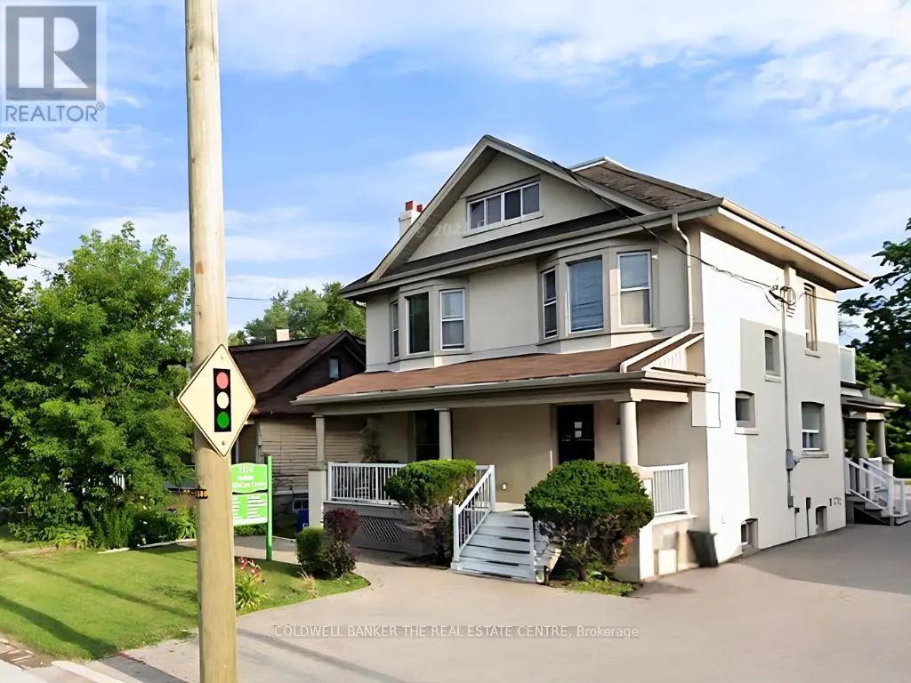 MAIN - RM 2 - 2174 MAJOR MACKENZIE DRIVE W