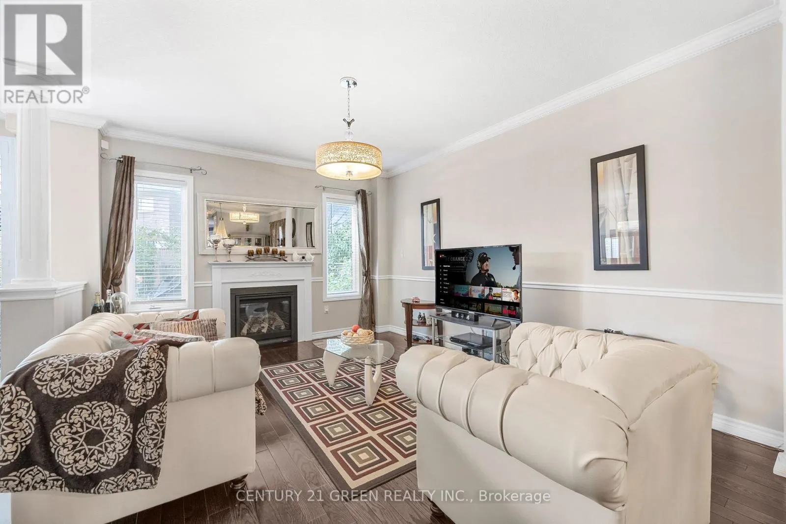 238 KING STREET S