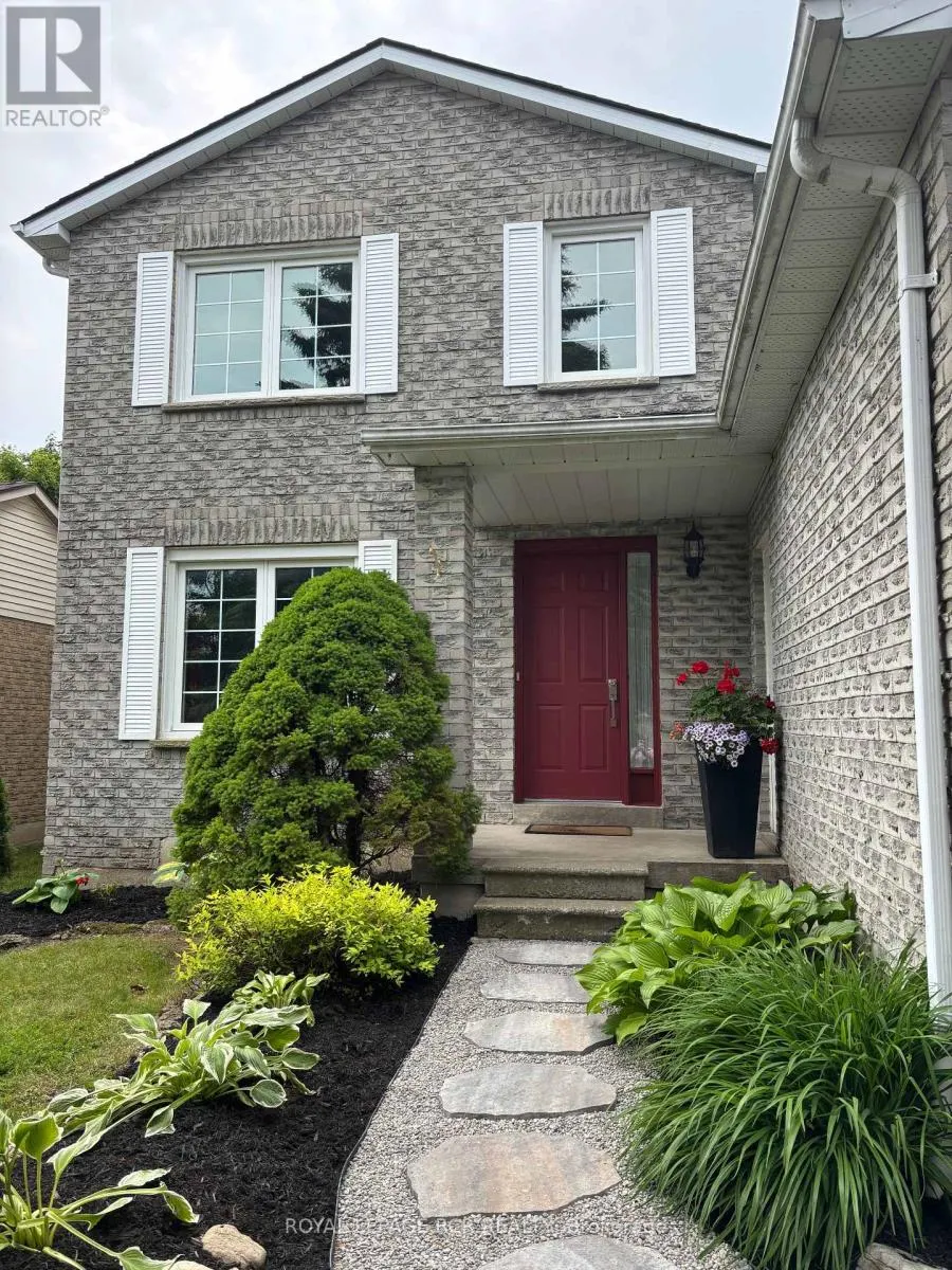 14 FORRESTWOOD CRESCENT