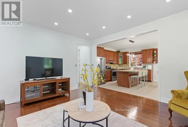 122 WOOD RIM DRIVE