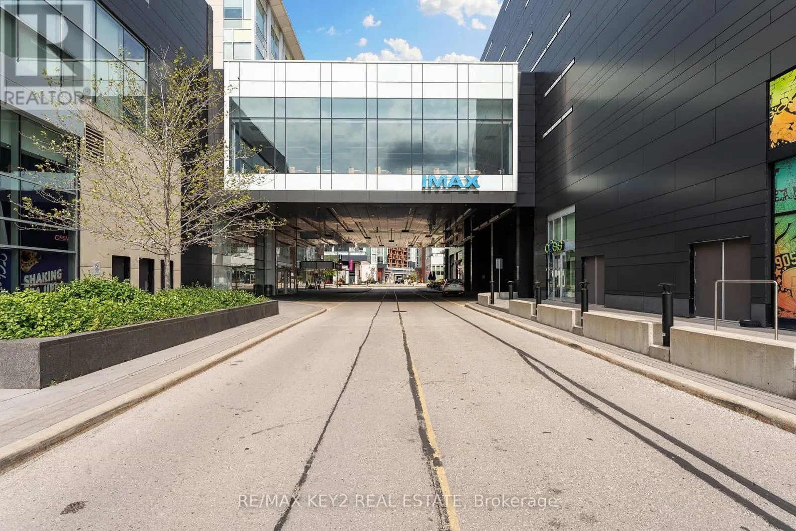 E1511 - 56 ANDRE DE GRASSE STREET