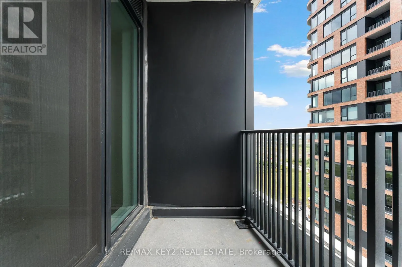 E1511 - 56 ANDRE DE GRASSE STREET