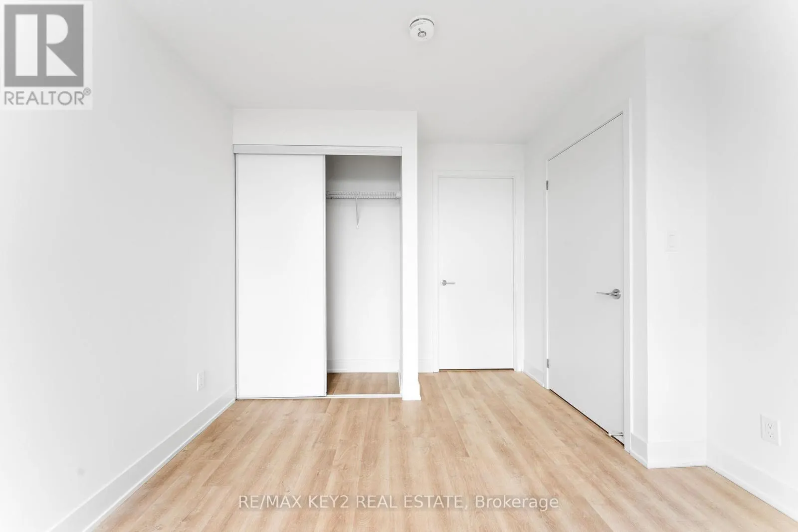 E1511 - 56 ANDRE DE GRASSE STREET
