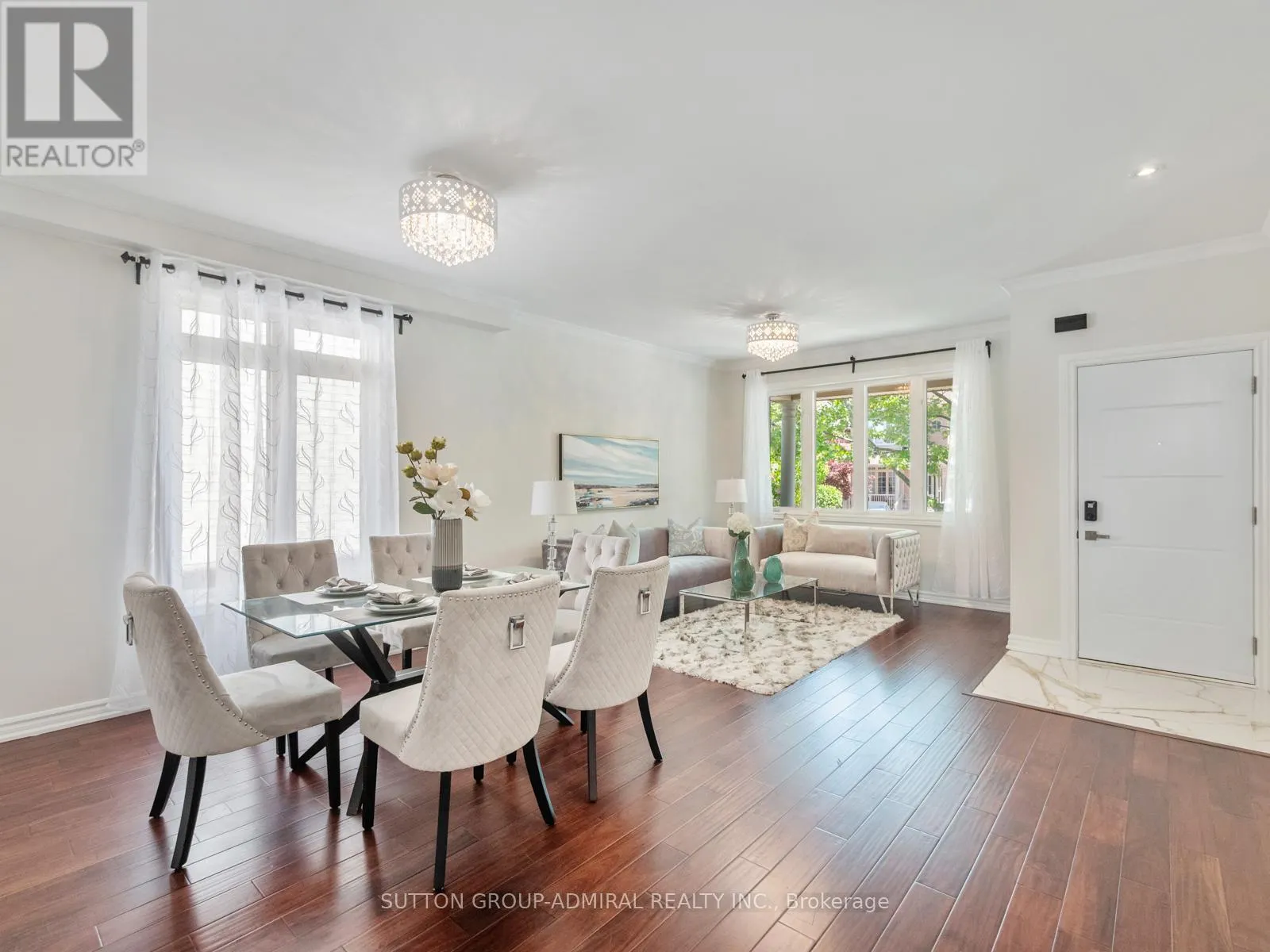 10 AUBURNDALE DRIVE