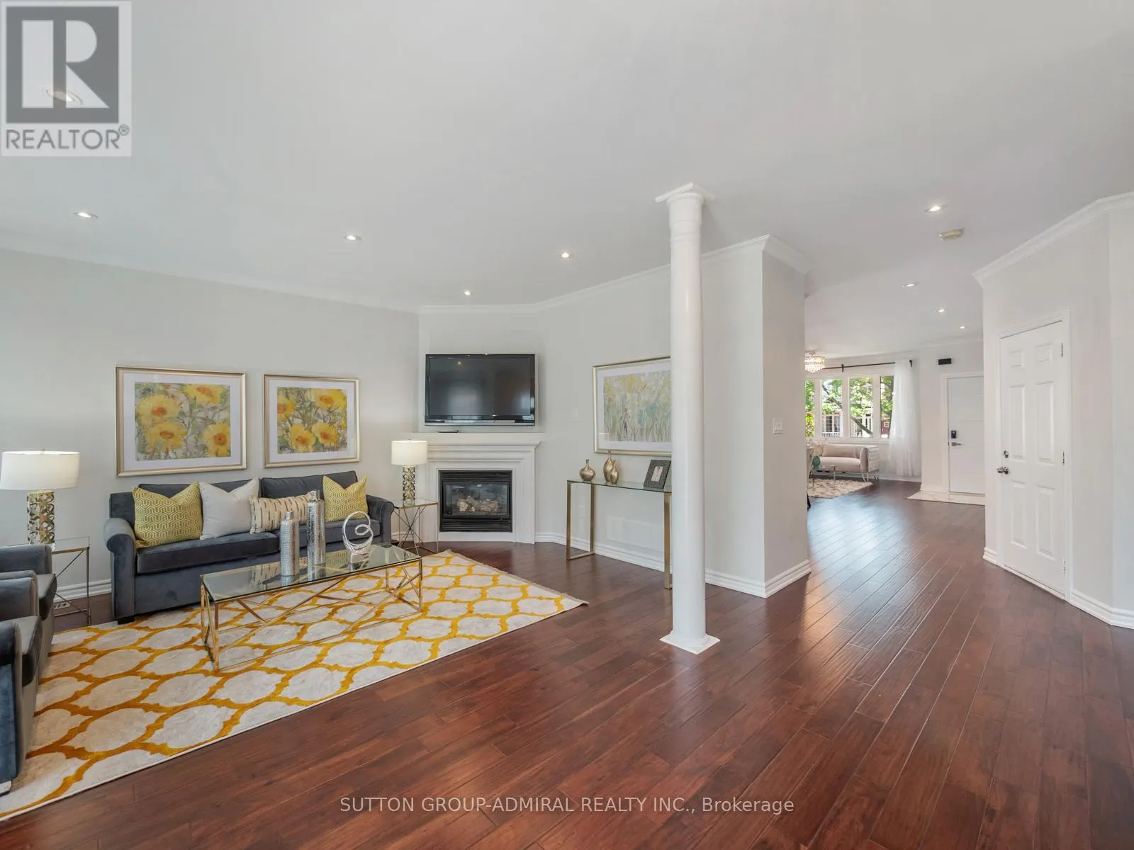 10 AUBURNDALE DRIVE
