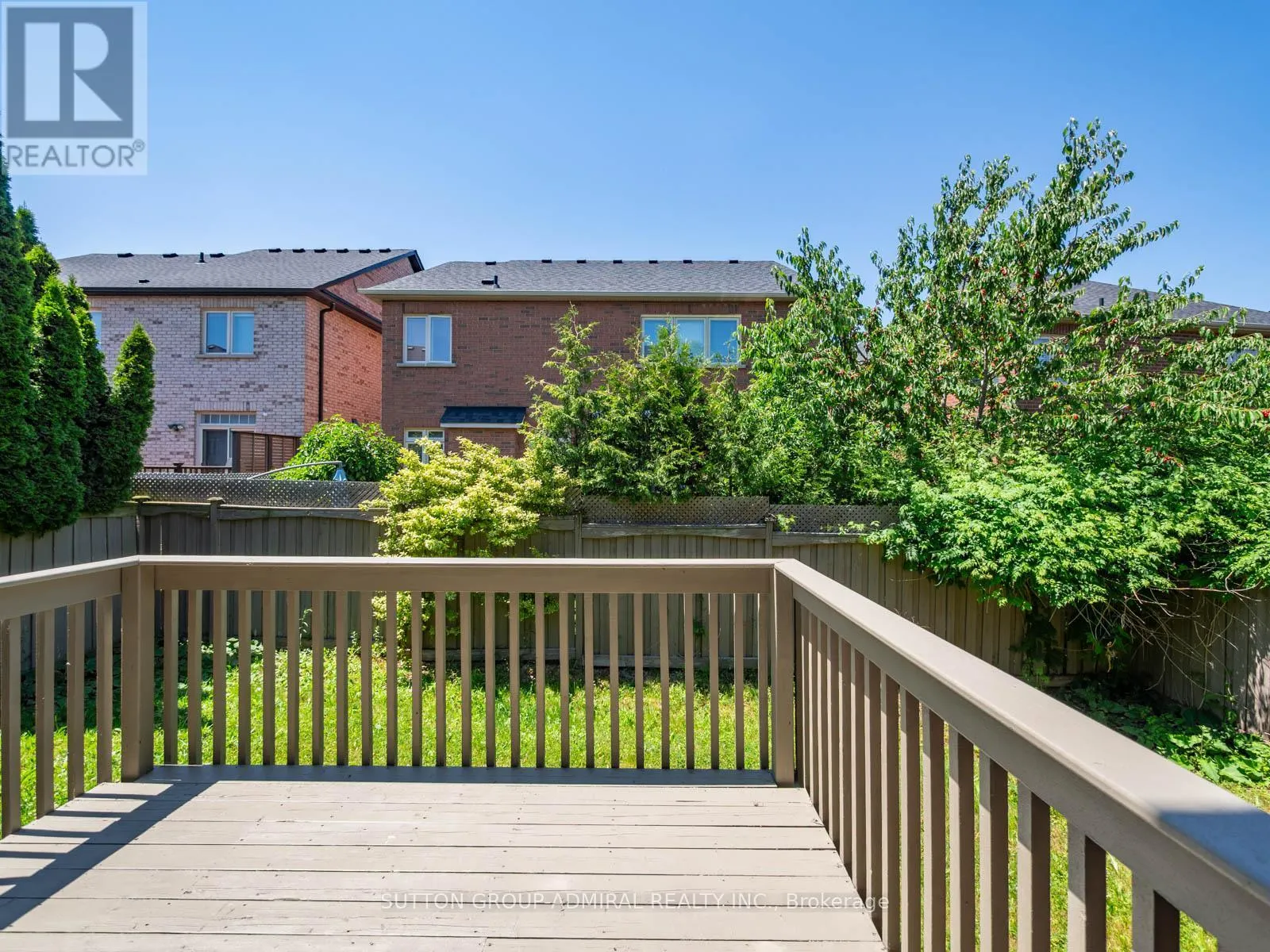10 AUBURNDALE DRIVE