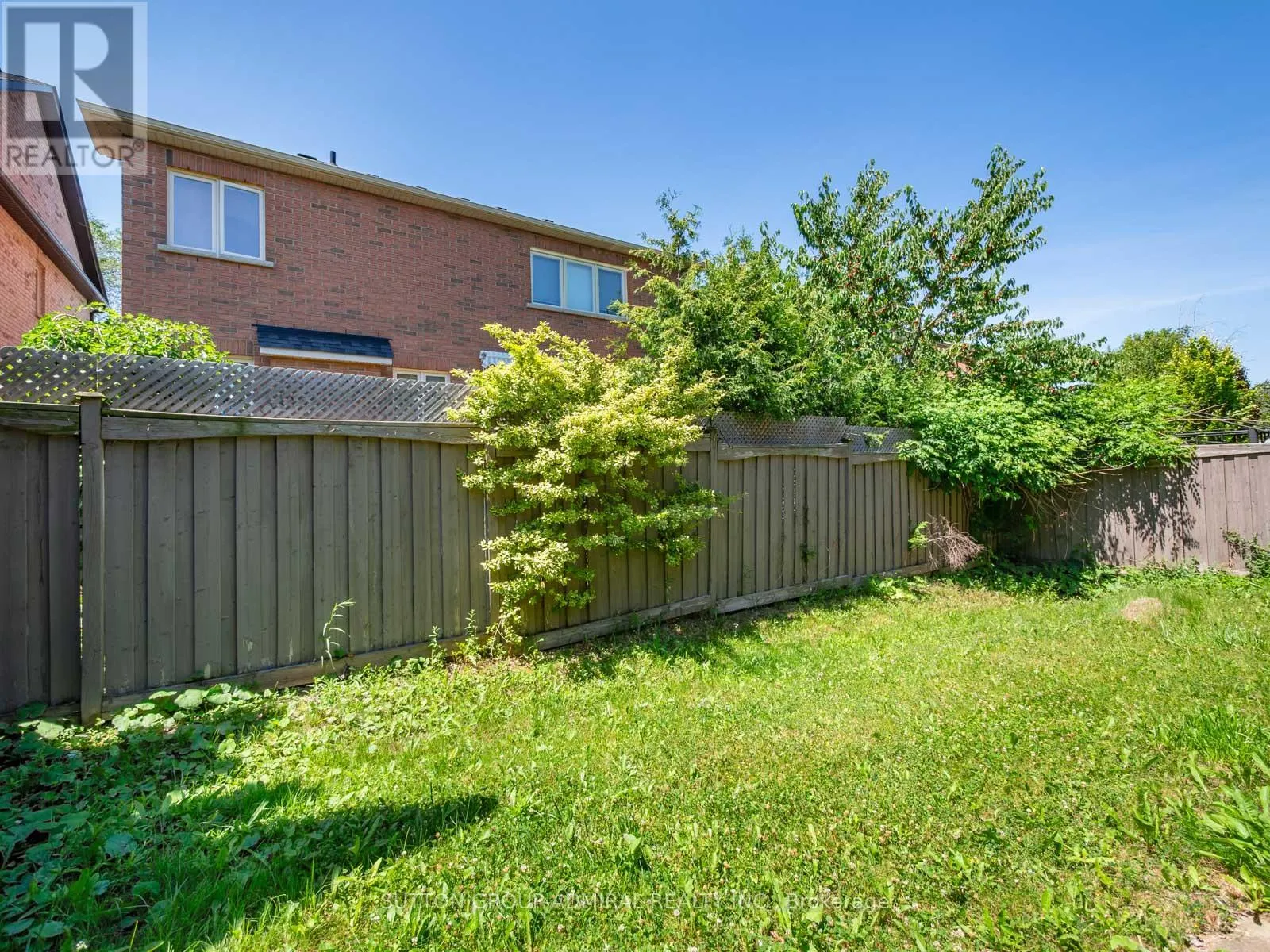 10 AUBURNDALE DRIVE