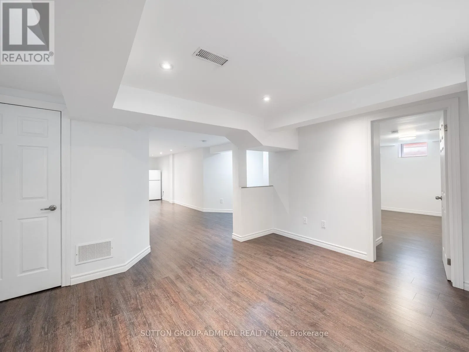 10 AUBURNDALE DRIVE