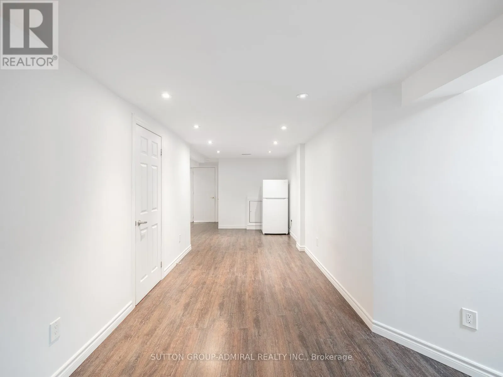10 AUBURNDALE DRIVE