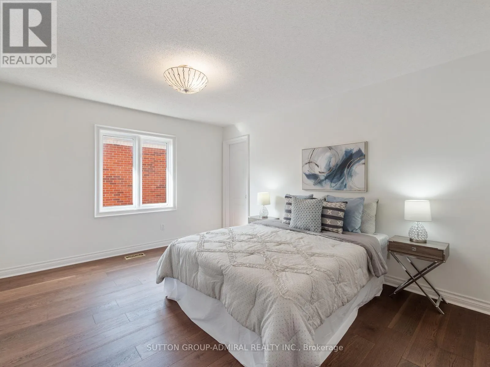 8 TIVOLI AVENUE