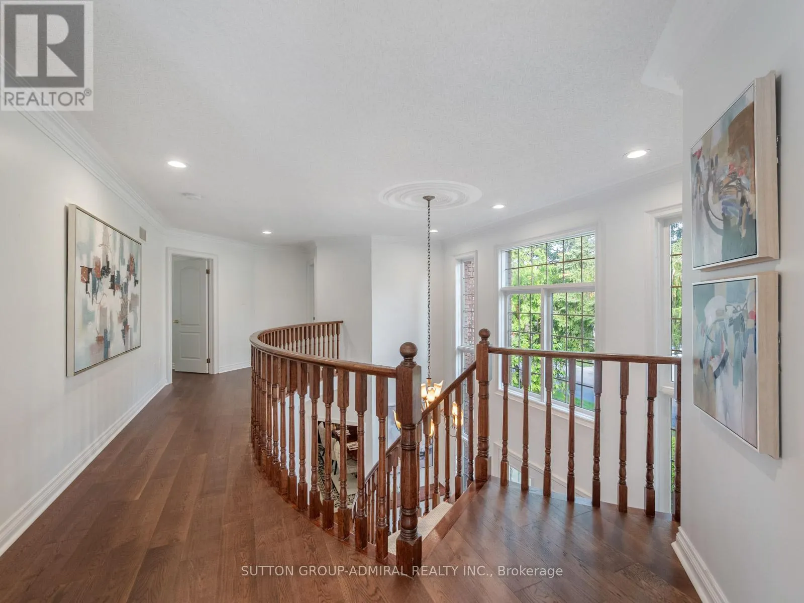8 TIVOLI AVENUE