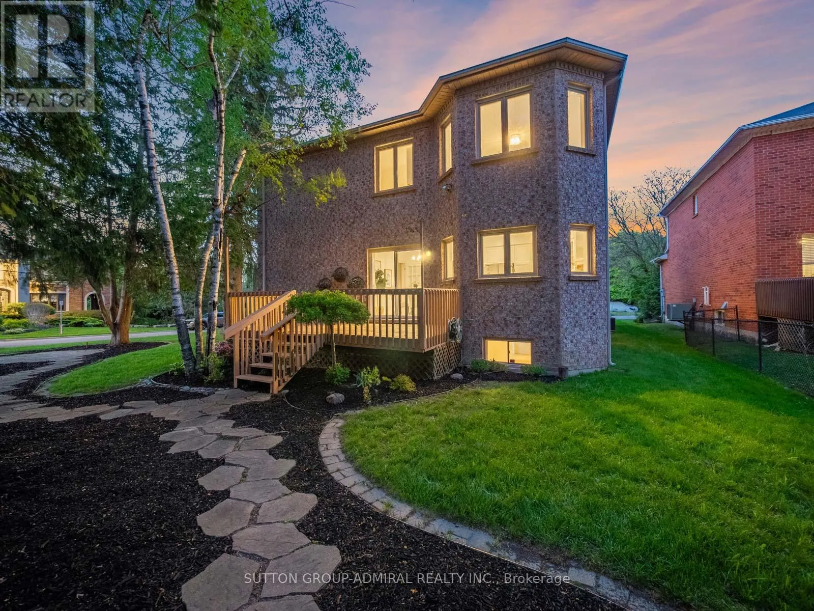 8 TIVOLI AVENUE