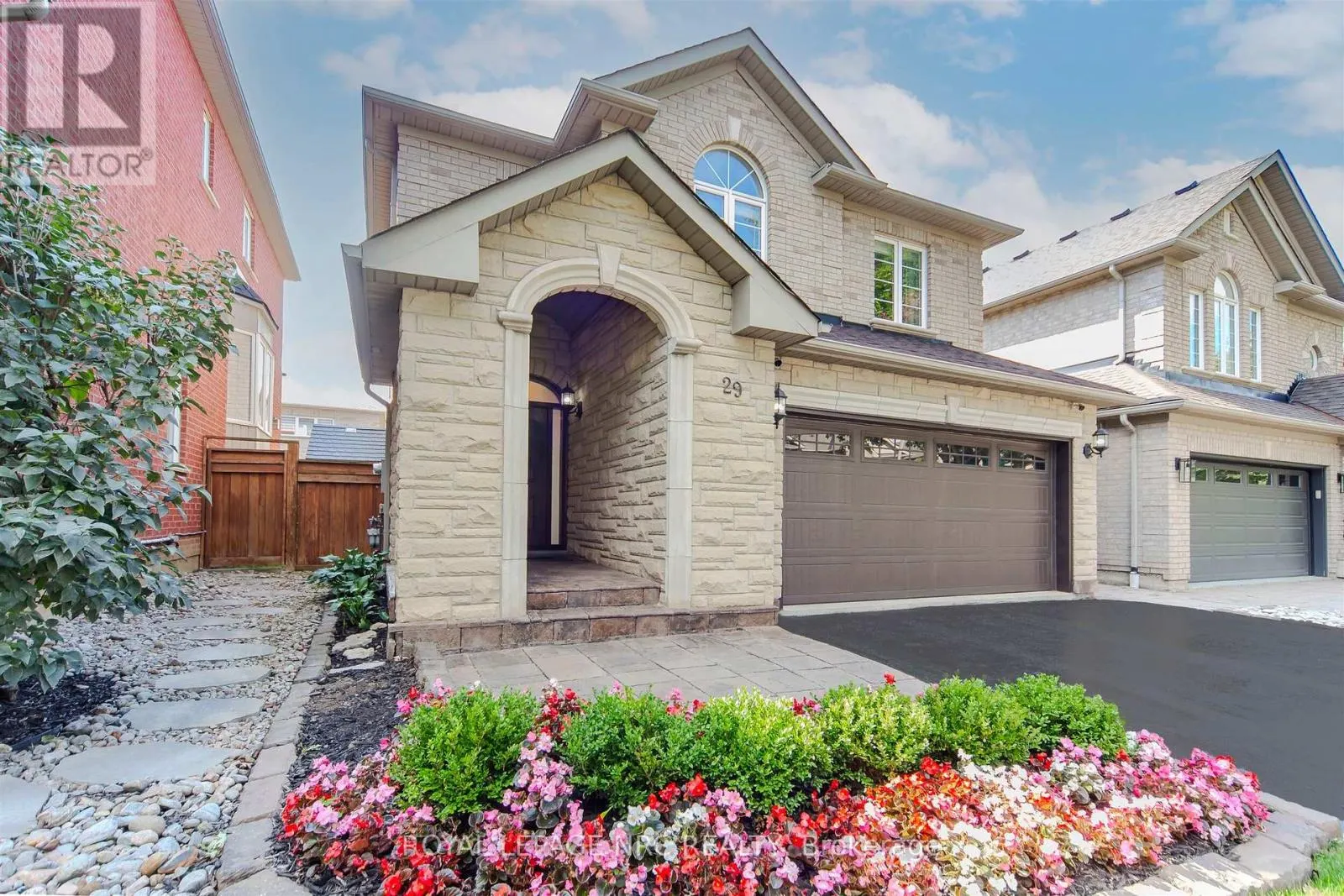 29 GRAPEVINE DRIVE