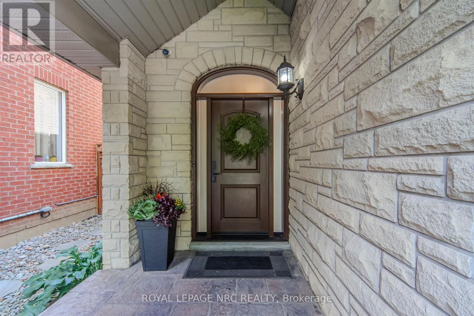 29 GRAPEVINE DRIVE