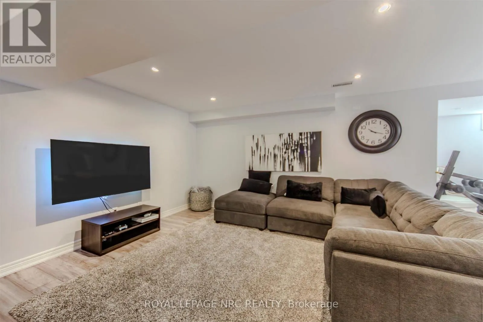 29 GRAPEVINE DRIVE