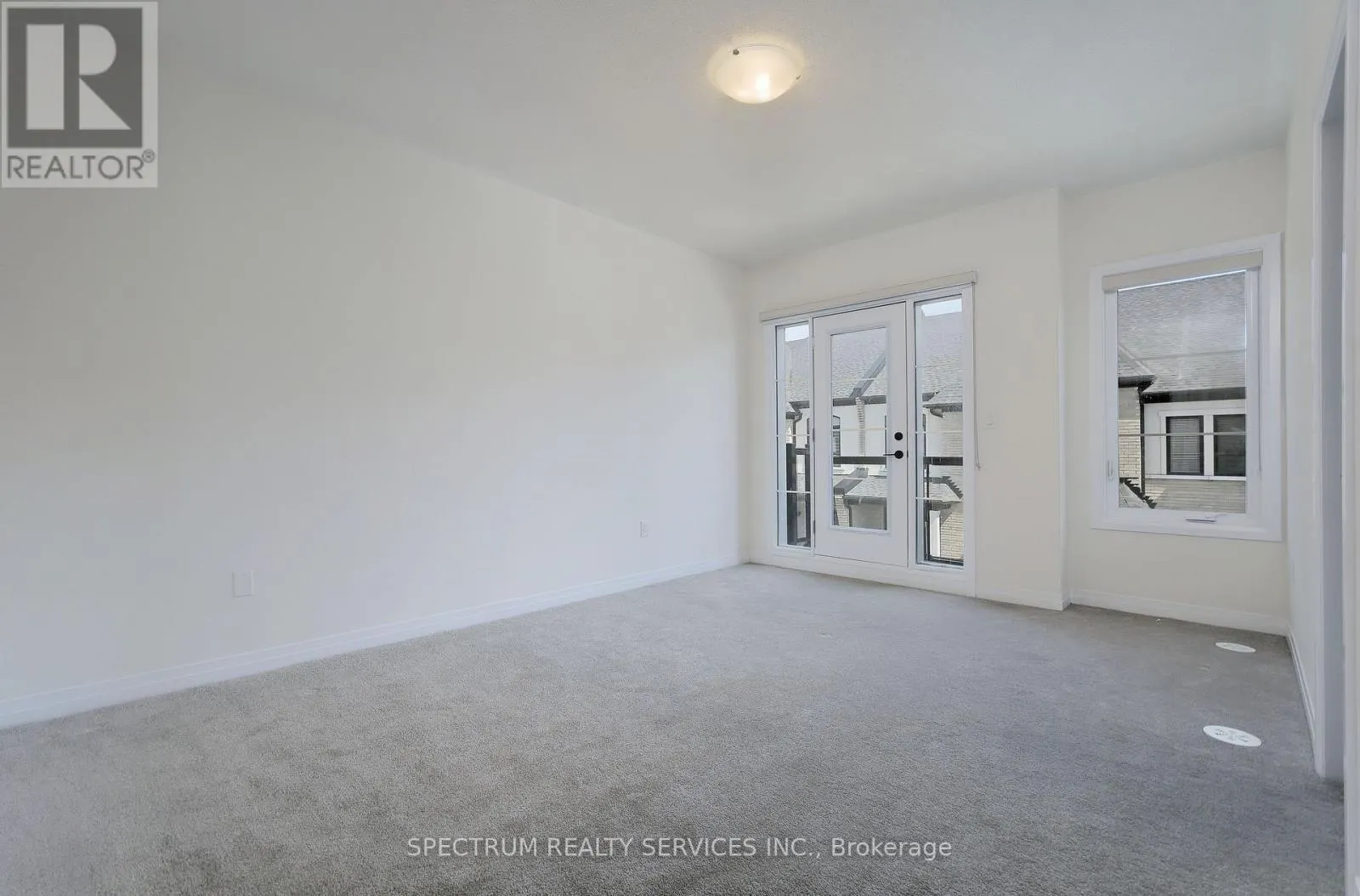 176 DE LA ROCHE DRIVE