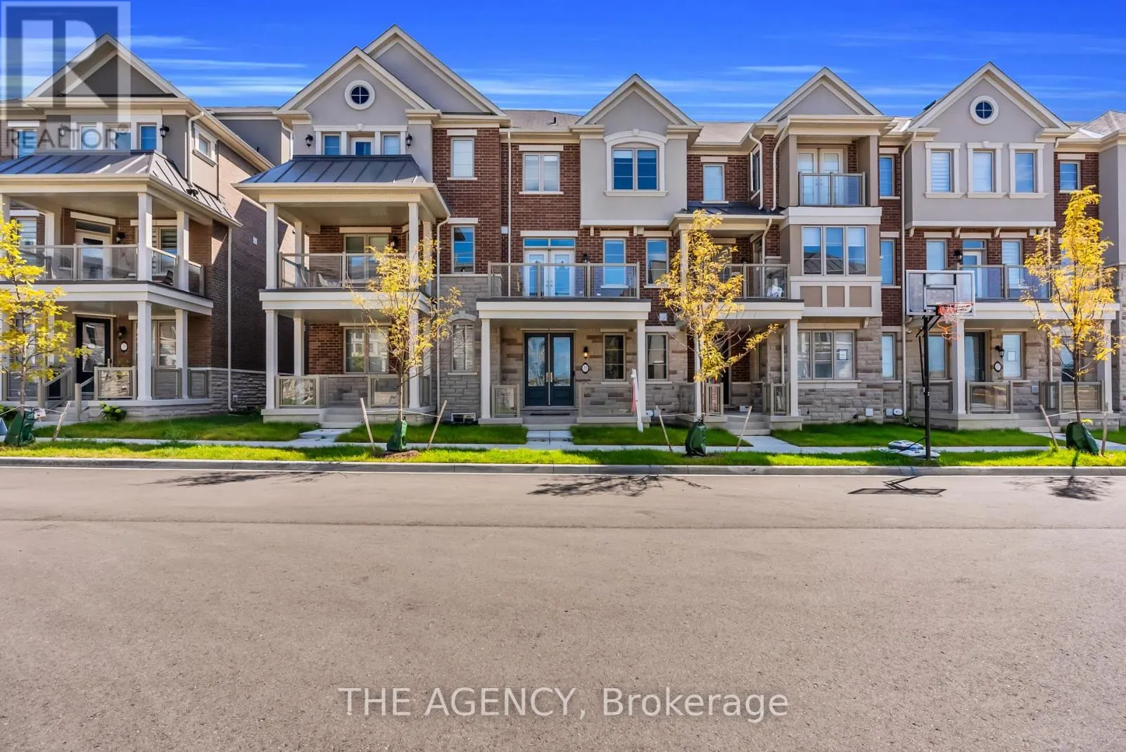 33 BRUCE BOYD DRIVE