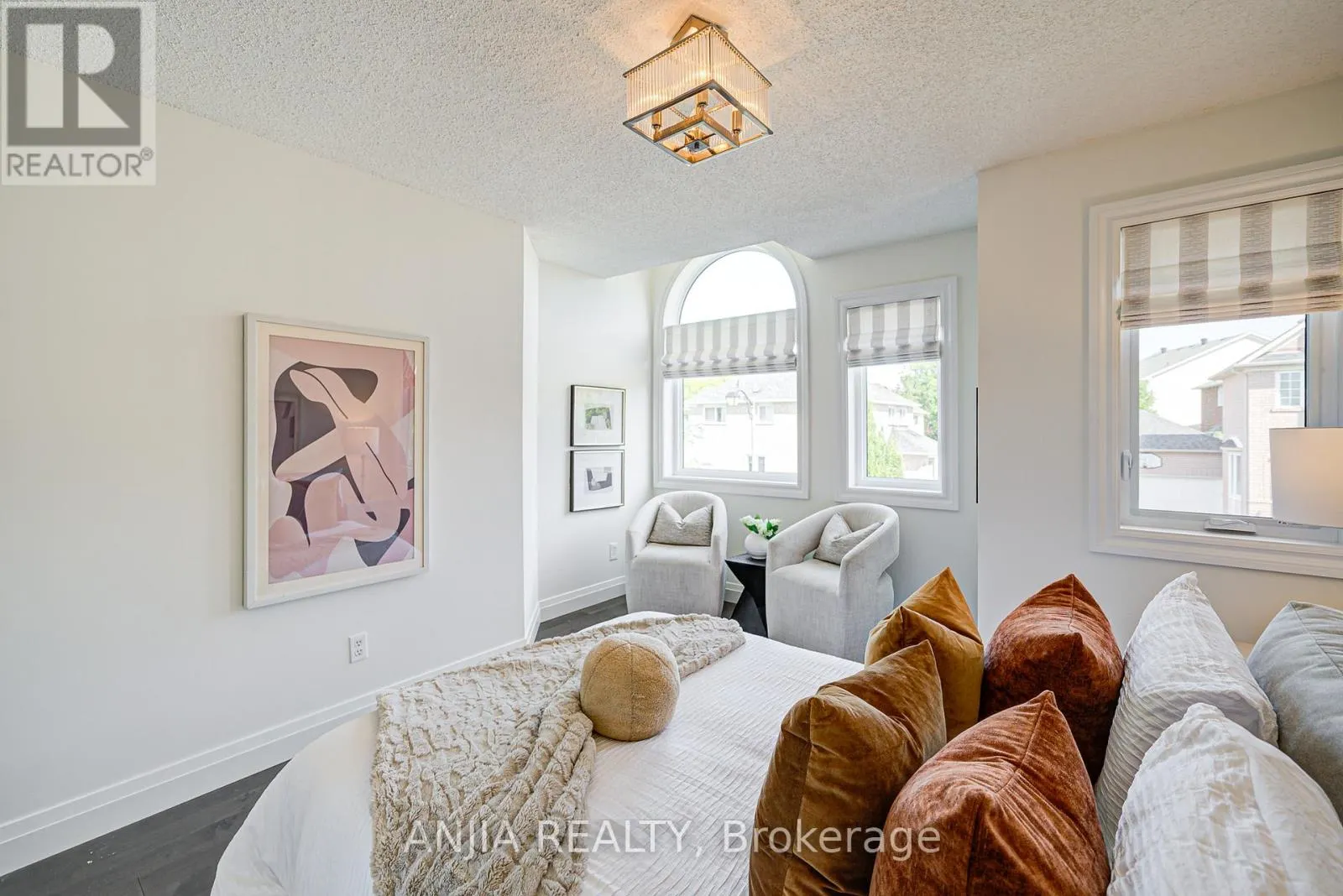 19 REDPOLL AVENUE