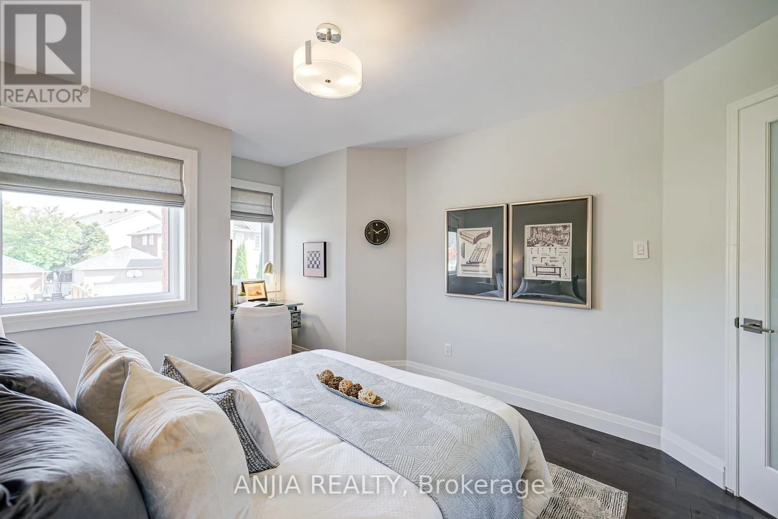 19 REDPOLL AVENUE