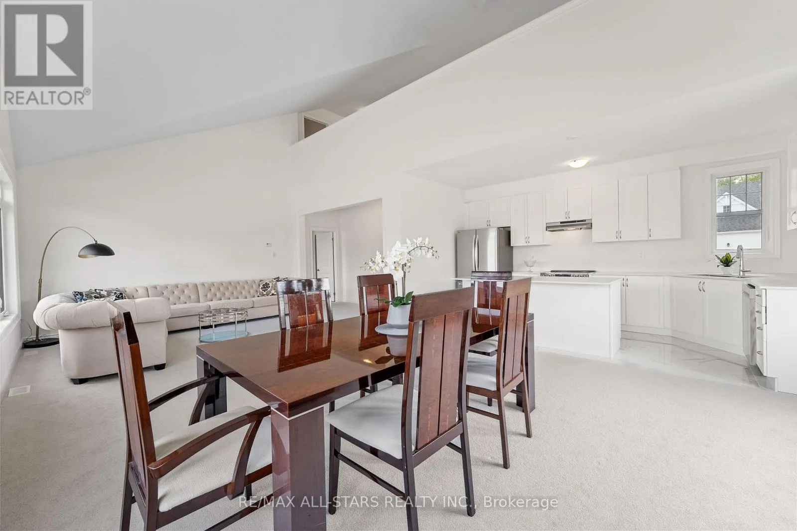4 PALMIRA DRIVE