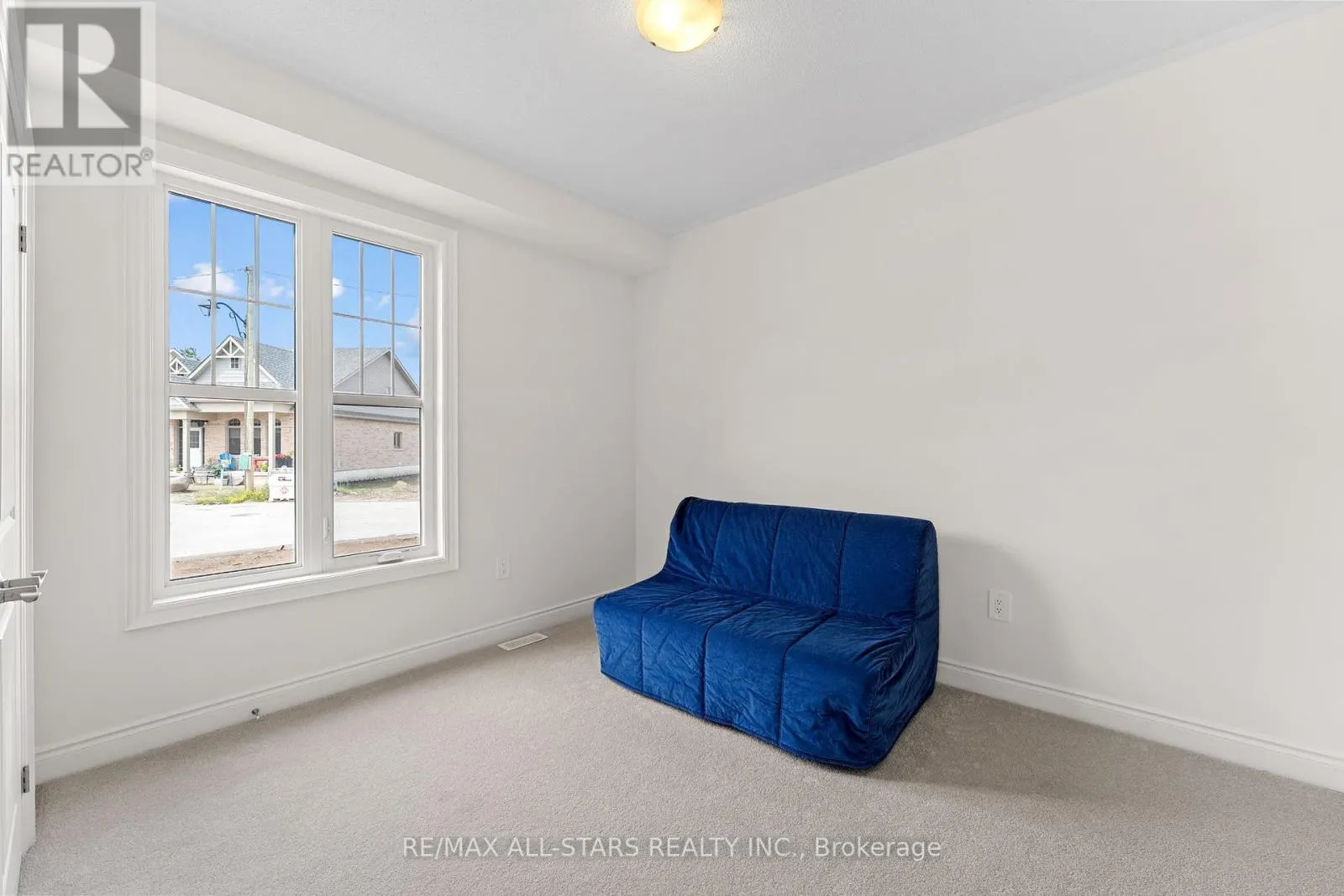 4 PALMIRA DRIVE