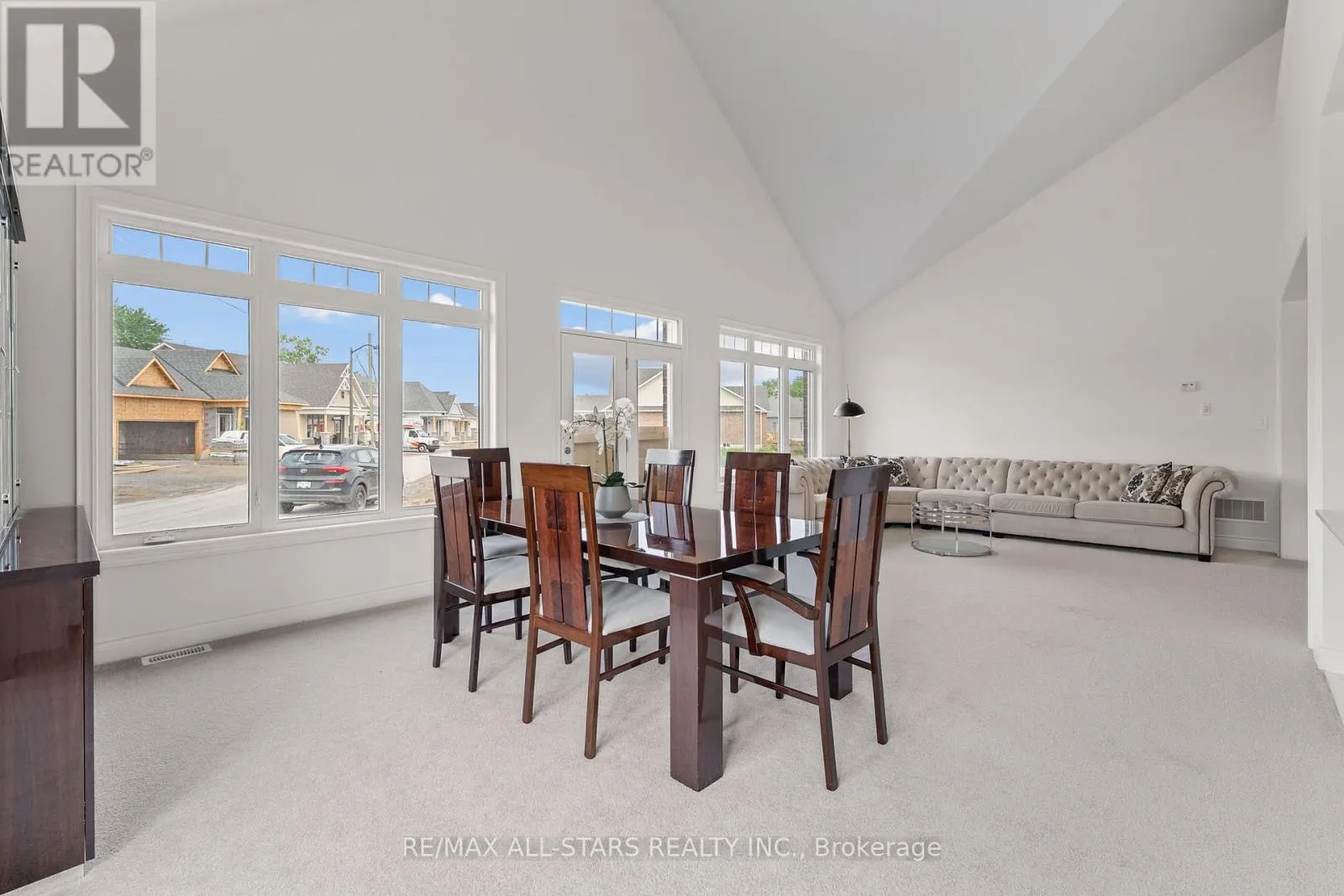 4 PALMIRA DRIVE