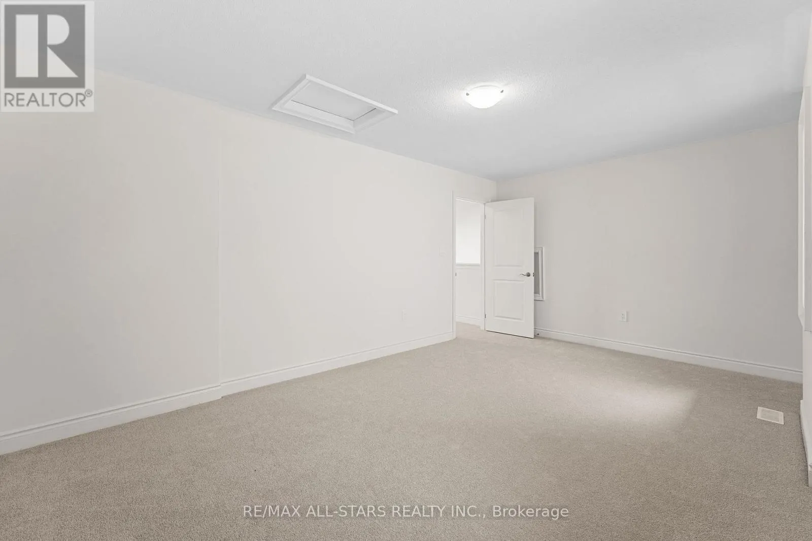 4 PALMIRA DRIVE