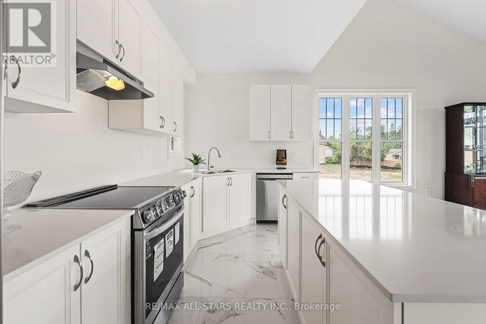 4 PALMIRA DRIVE