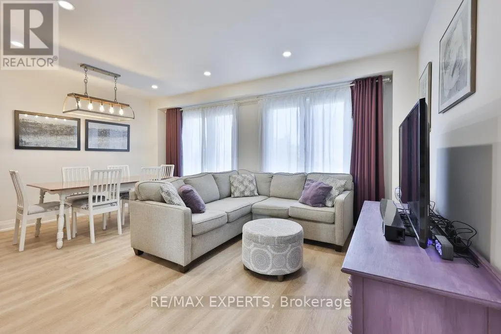 46 LUCENA CRESCENT